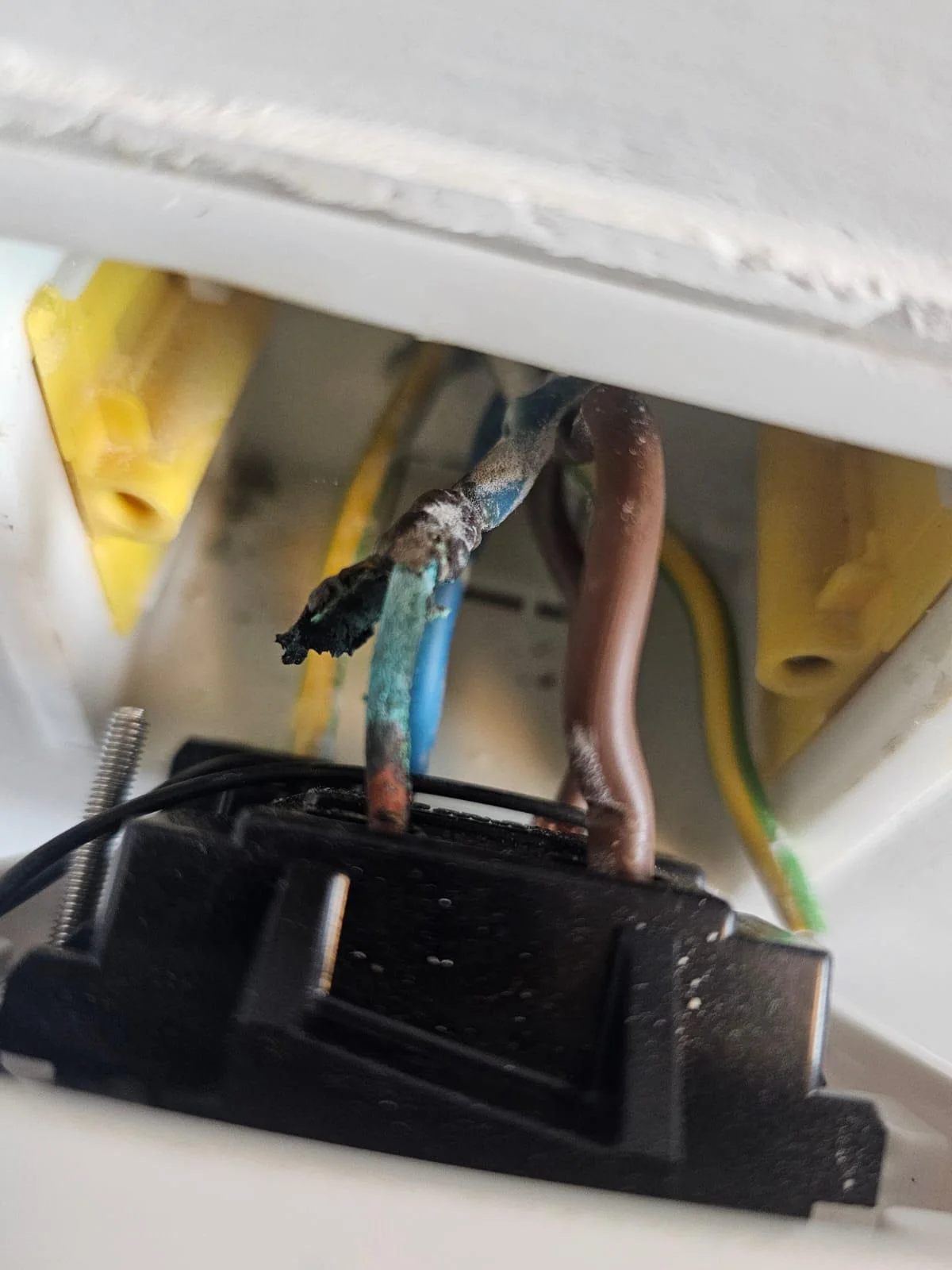 Emergency electrical repair