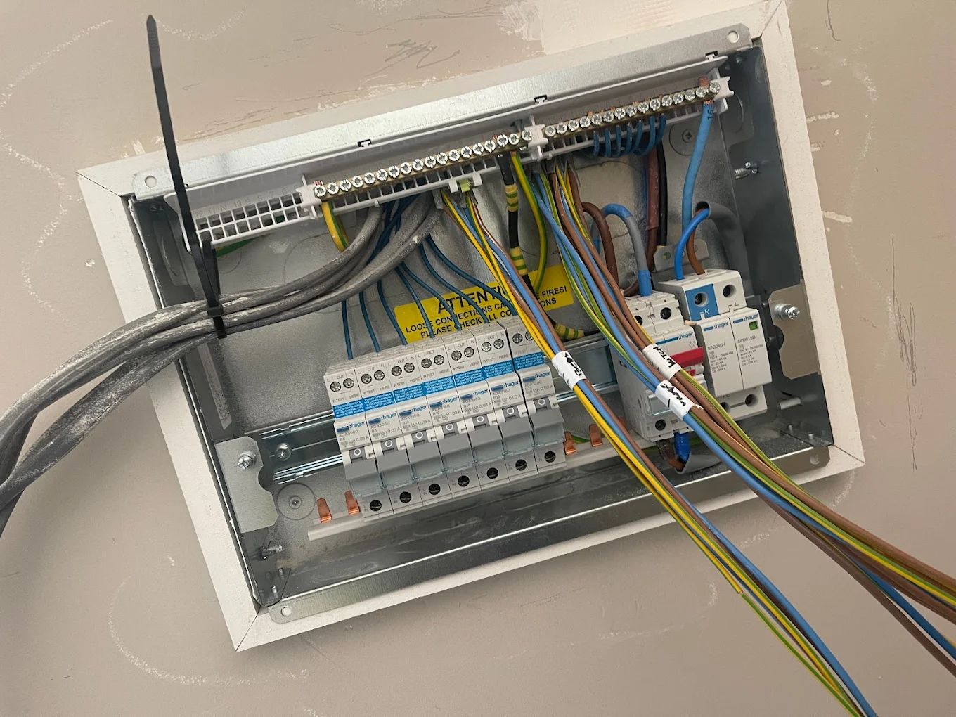 Emergency electrician on call